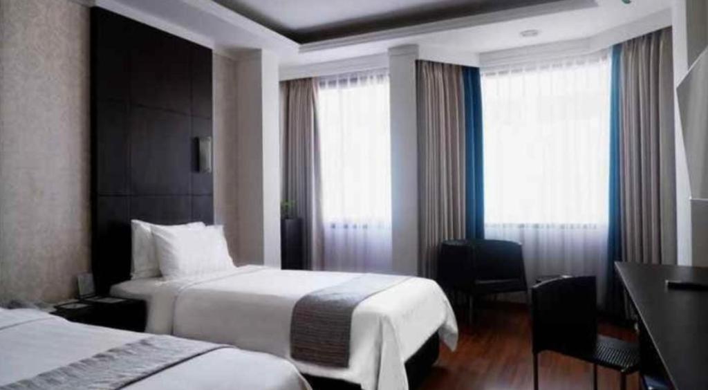 Bentani Hotel & Residence 치레본 외부 사진