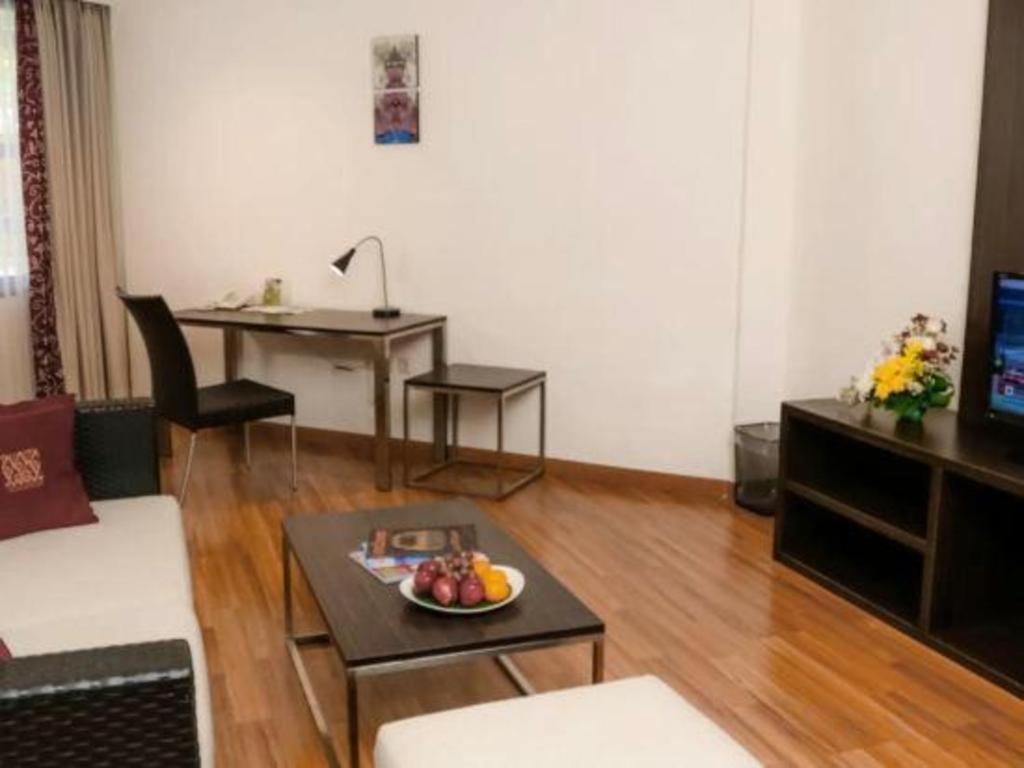 Bentani Hotel & Residence 치레본 외부 사진
