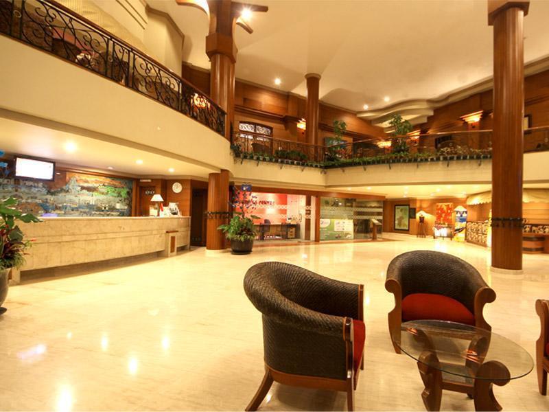 Bentani Hotel & Residence 치레본 외부 사진