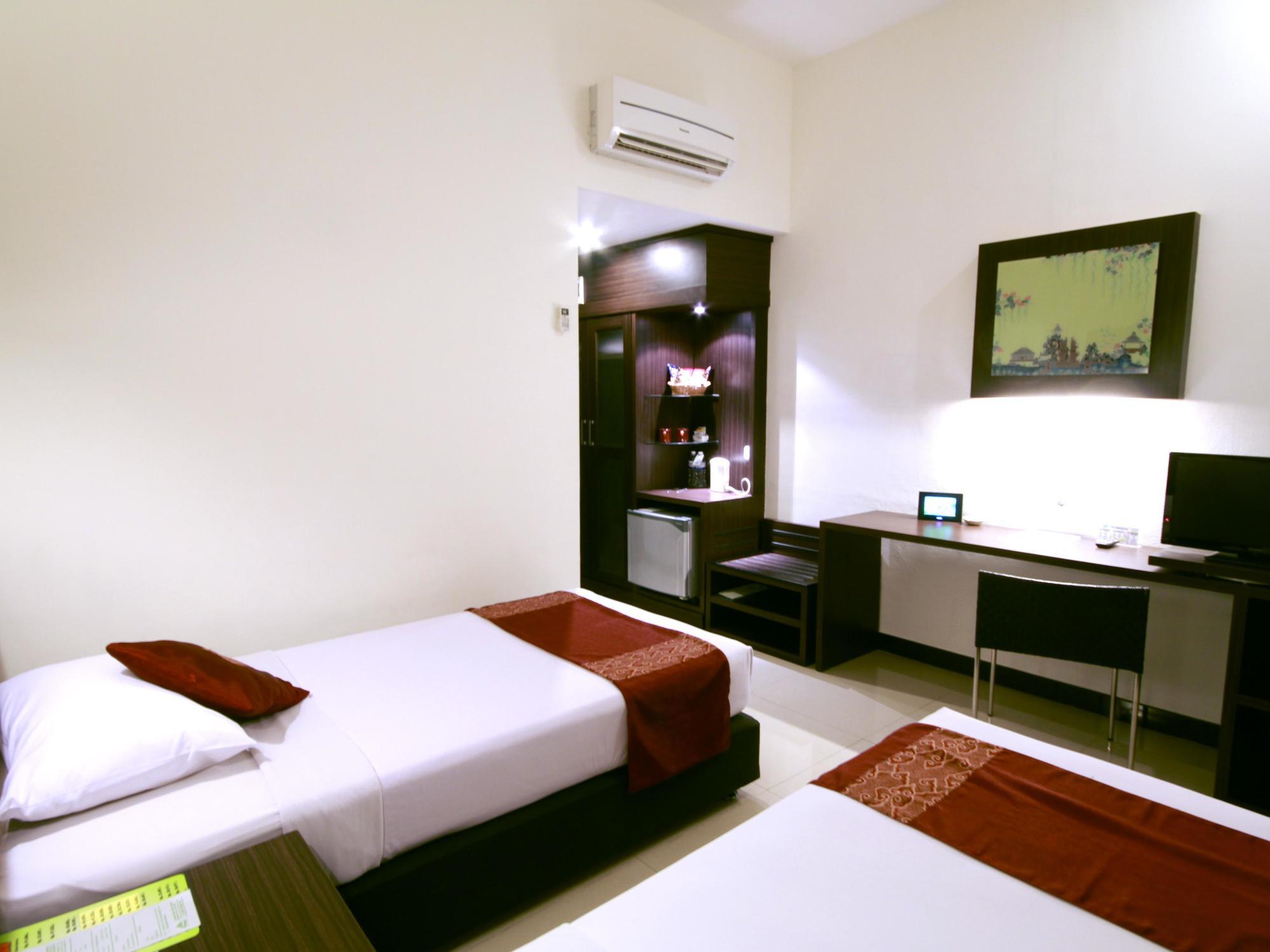 Bentani Hotel & Residence 치레본 외부 사진
