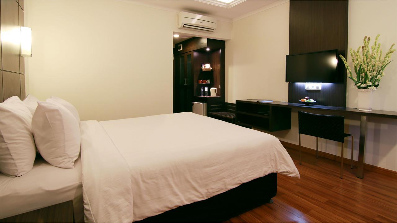 Bentani Hotel & Residence 치레본 외부 사진