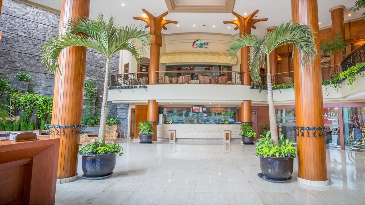 Bentani Hotel & Residence 치레본 외부 사진