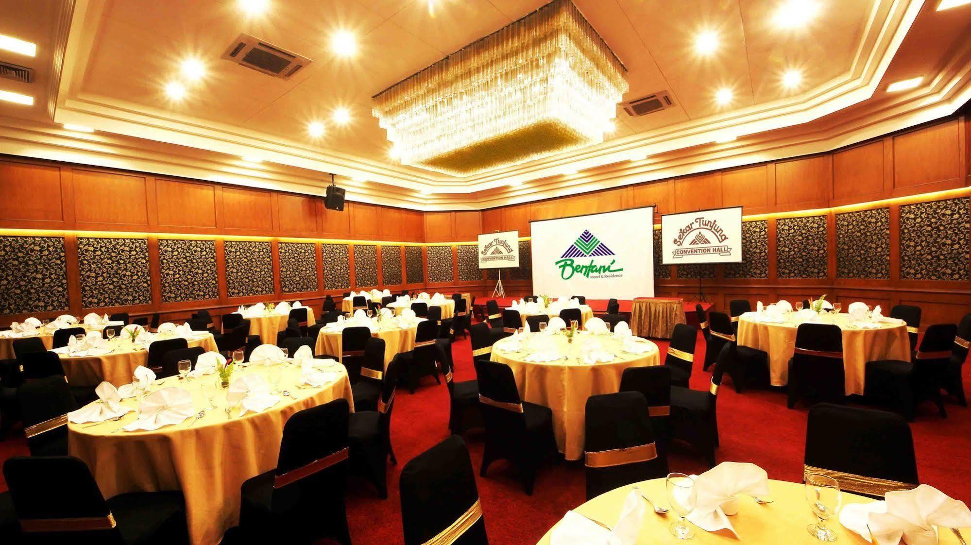 Bentani Hotel & Residence 치레본 외부 사진